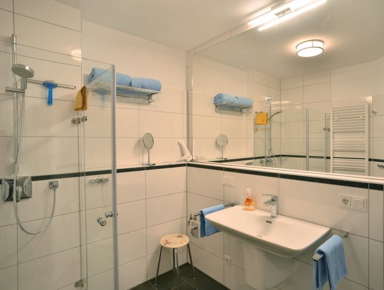 Bad Villa Meeresblau 06