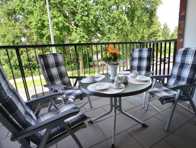 Balkon Villa Meeresblau 06